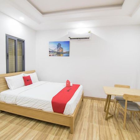 Reddoorz Premium Near E-Town Hotel Хошимин Екстериор снимка
